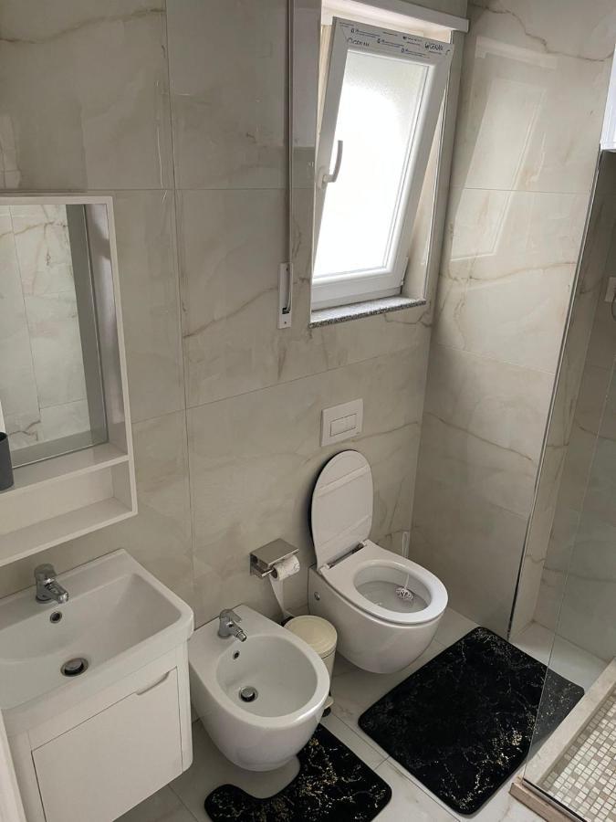 Twentysix Apartment Shkoder Luaran gambar