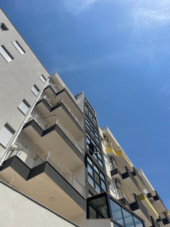 Twentysix Apartment Shkoder Luaran gambar